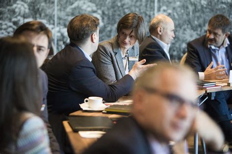 Die bmw foundation herbert quandt ist eine deutsche stiftung, welche nach eigenen angaben weltweit führungspersönlichkeiten inspiriert, ihre gesellschaftliche verantwortung wahrzunehmen und sich als responsible leaders für eine friedliche, gerechte und nachhaltige zukunft einzusetzen. 8th BMW Foundation Global Table | Building Rule of Law in So… | Flickr