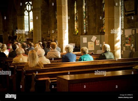 Church Congregation High Resolution Stock Photography And Images Alamy