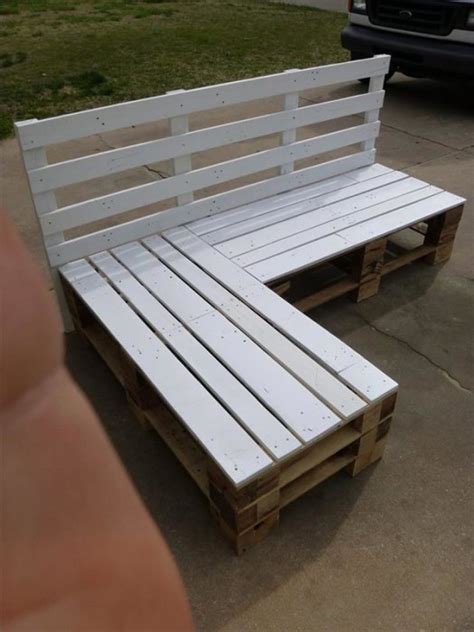 See more ideas about pallet furniture, pallet diy, pallet sectional. 110 DIY Pallet Ideas for Projects That Are Easy to Make ...