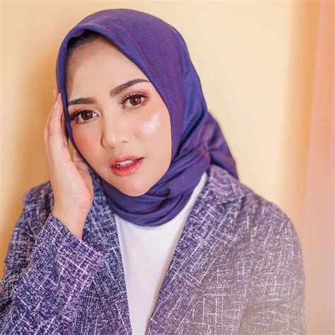 Jun 23, 2021 · rachel vennya pun berharap agar vicky dan hassan alaydrus menikmati momen liburan mereka. Biodata, Profil dan Fakta Selebgram Rachel Vennya | Dailysia