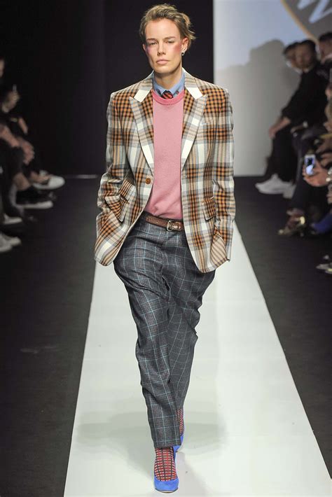 Vivienne Westwood Fall 2015 Menswear Collection - Vogue