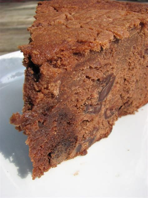 Trisha yearwood adds 1 small (2.25 ounce) can of sliced black olives drained, which i omit, along with 3 (14.5) cans of diced tomatoes with the liquid, part of which i exchange for rotel tomatoes. Heidi Bakes: Trisha Yearwood's Chocolate Poundcake