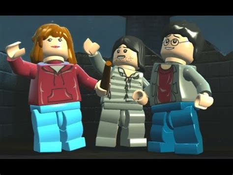 For the ravenclaw crest, you'll need to be in the second area. LEGO Harry Potter Years 1-4 - 100% Guide #18 The Dark ...