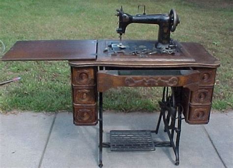 Wheeler And Wilson Sewing Machine With Machine Accessories Very Good