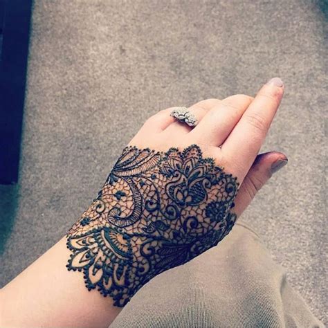40 Latest Mehndi Designs To Try In 2019 Bling Sparkle Mehndi Designs