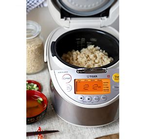 Tiger JKT B10U Induction Heating Rice Cooker And Warmer 11 Cups Cooked