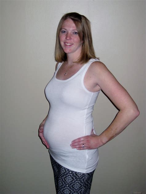 Teens 39 Weeks Pregnant With Twins Belly Contractions Pregnantbelly