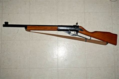 VINTAGE DAISY MODEL 99 BB Gun Rifle With Peep Sight Working 20 50