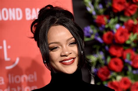 Rihanna Joins Stop Asian Hate Protest In New York City Thegrio