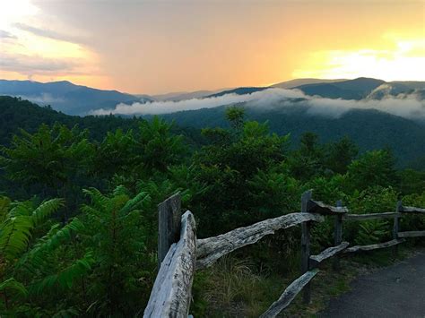 Tourist Attractions And Beautiful Sights In America Great Smoky