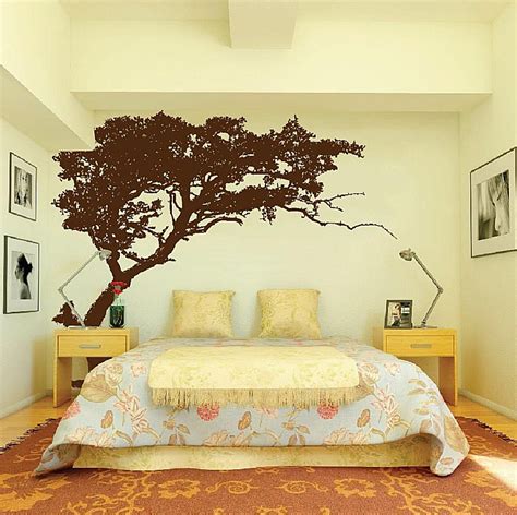 It will also project the atmosphere you want to feel in your bedroom. 4 Ideas for Decorating a Big, Empty Wall