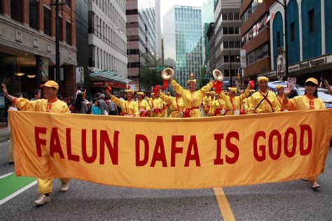 캐나다 건국기념일 퍼레이드에서 ‘파룬궁의 아름다움 네이버 블로그
