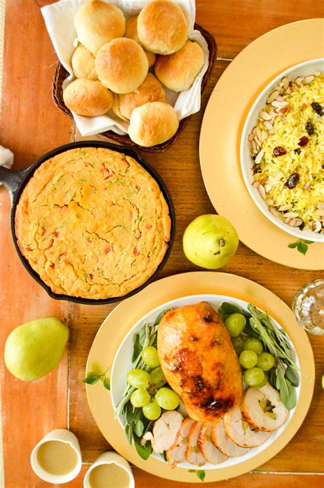 These 15 thanksgiving dinner to go options make it easy to sit back, relax and stuff our face oh, you don't want to spend two days prepping thanksgiving dinner and another whole day cooking it. My Spanish inspired thanksgiving dinner