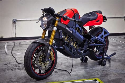 Unmistakable sport performance is met with an upright riding position for exciting daily commutes, while a supreme. Modifikasi Motor Kawasaki Ninja 650R Keren Terbaru - Otomotiva
