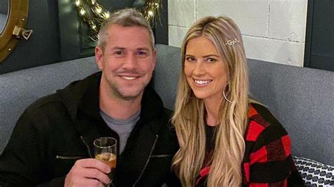 Ant Anstead Ex Wife Canvas Jelly
