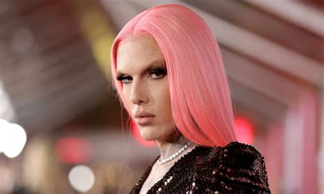 Jeffree Star Shocks Fans After Being Spotted Holding Gun