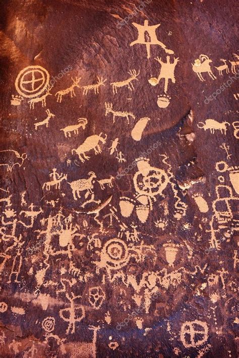 Petroglyphs On Newspaper Rock Utah Usa — Stock Photo