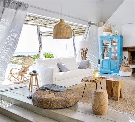 Beach & nautical home decor fabric. Ideas for Coastal Home Décor - PRETEND Magazine