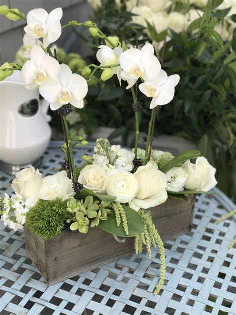 Finding Your Inner Florist #Orchids | Orchid centerpieces wedding