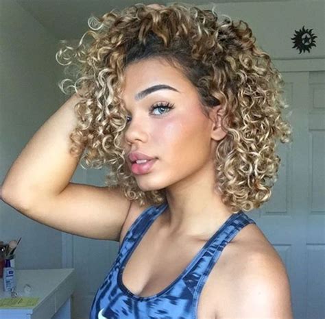 37 Adorable Curly Hairstyle For Women With Short Hair Highlights Curly Hair Curly Hair Styles