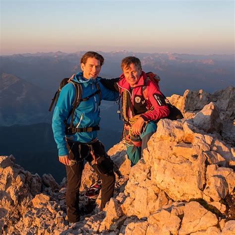 Von 2009 bis 2017 war kurz bundesobmann der jungen volkspartei (jvp). Hr. Bundeskanzler Sebastian Kurz | Paul Sodamin