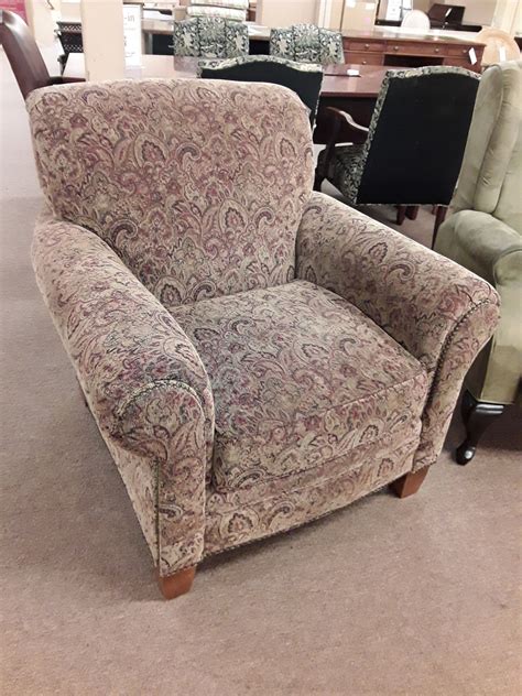 Broyhill Paisley Chair Delmarva Furniture Consignment