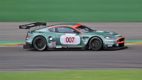 Aston Martin Dbr9 Brutal Sounds On The Track Aston Martin Dbr9