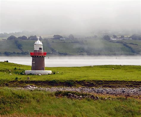 Oyster Island Lighthouse At Rosses Point Sligo Rosses Poi Terry