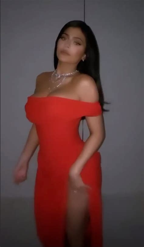 Kylie Jenners Red Oscars Afterparty Dress Is So Sexy Popsugar