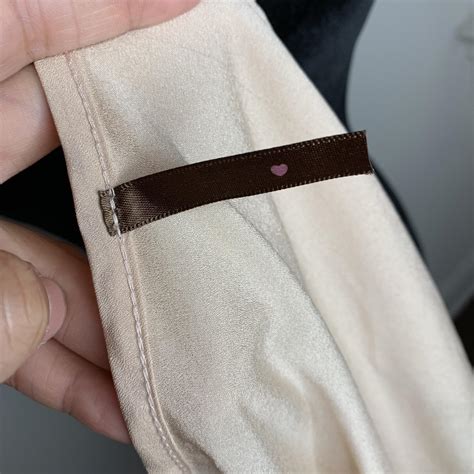 Does anyone know this brand? : r/poshmark