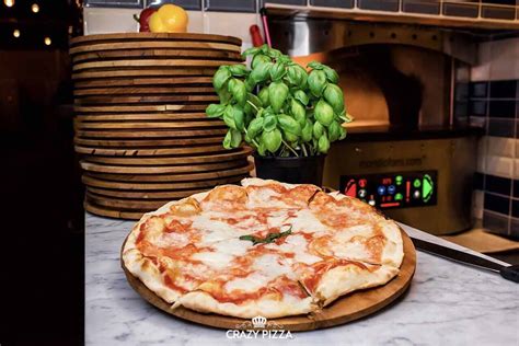 Flavio briatore 'could sue' after f1 ban. La pizza di Briatore difesa dal suo pizzaiolo che attacca ...