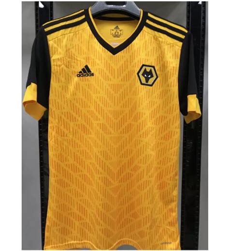 Latest official wolverhampton wanderers jerseys available with player printing. Wolverhampton Wanderers 20/21 Home Soccer Jersey Model ...