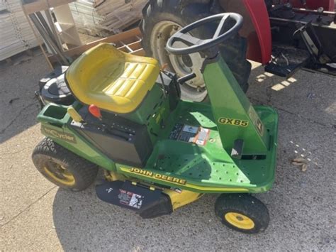 John Deere Gx85 Riding Mower Live And Online Auctions On