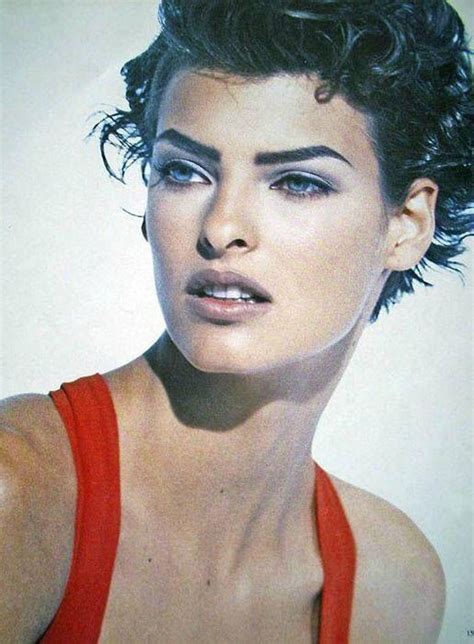 Linda Evangelista Photographed By Peter Lindbergh In 1990 Vogue