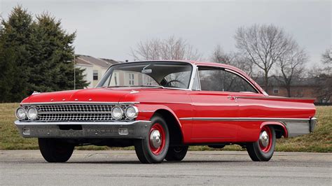 1961 Ford Galaxie Starliner For Sale At Auction Mecum Auctions