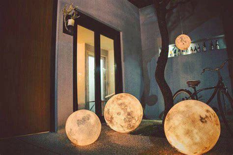 Membuat sebiji bola ping pong terapung. (VIDEO) Cara Buat "MOON LAMP" Guna Belon, Tisu Dan Gam ...