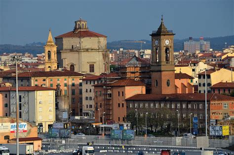Chef david has been with maggiano's since 2000, and is from aguascalientes (hot water), mexico, a very small town located in central mexico. Livorno - Ливорно, Италия