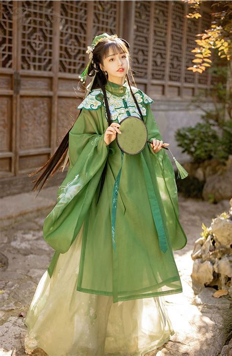 Traditional Chinese Han Dynasty Princess Green Hanfu Dress Ancient Court Lady Embroidered