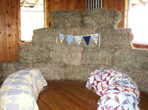 Hay Bale Seating At Reception Hay Bale Seating Reception Decor