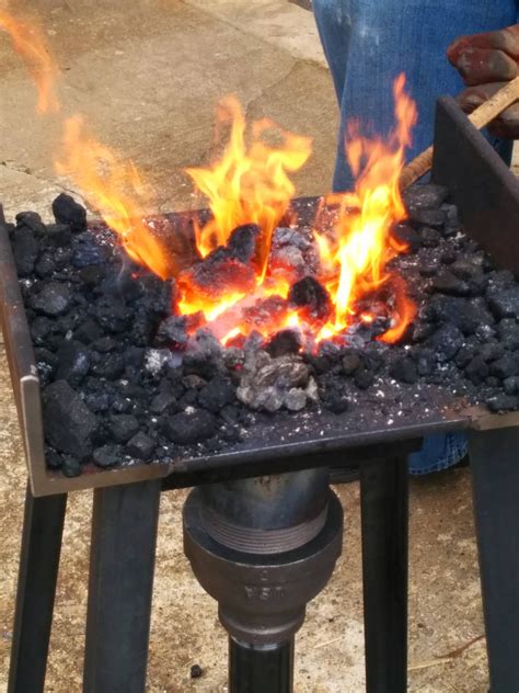 Pin By Equip2survive On Herrería Blacksmith Homemade Forge Diy