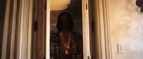 The best gifs are on giphy. Versace GIF by Migos - Find & Share on GIPHY
