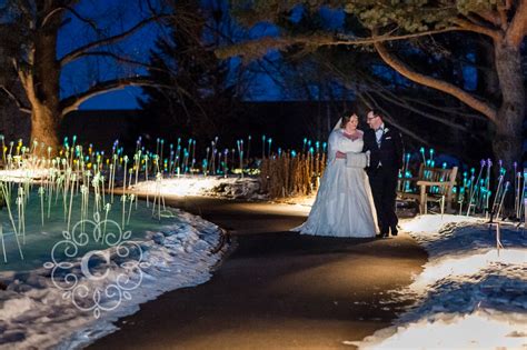 mn landscape arboretum winter wedding photos