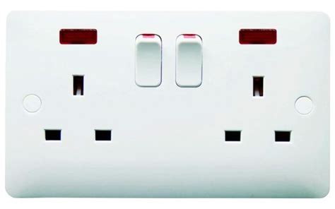 2 Gang 13a Dp Switched Socket White With Neon Indicator