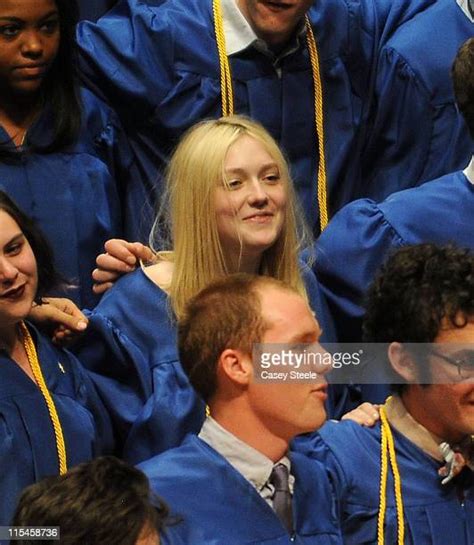 Dakota Fanning High School Graduation Photos And Premium High Res Pictures Getty Images