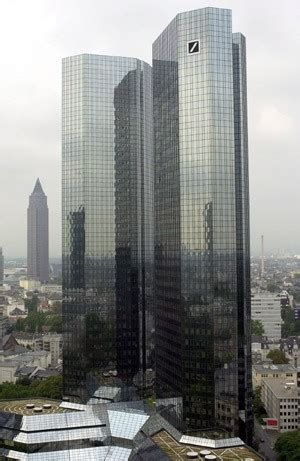 Deutsche bank entlaesst 14000 mitarbeiter, drei manager bekommen eu26mill! Bilderstrecke zu: Banken: Deutsche Bank mit Gewinn - Bild ...