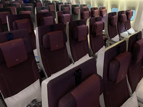 Qatar Airways Boeing 777-200LR Economy Review [DOH to DFW]