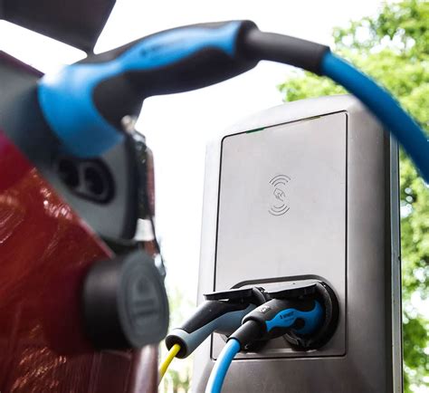EV charging solutions for Automotive companies - GreenFlux