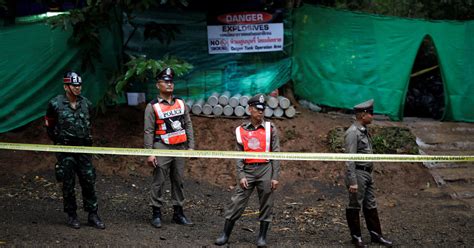 Thailand cave rescue: 4 boys successfully rescued from cave -- live ...
