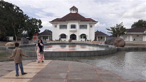 Setiap hari, pukul 08.00 hingga pukul 15.00 wib. Harga Tiket Masuk Gedung Juang Tambun - 45 Tempat Wisata Di Bekasi Yang Populer Terbaru - auchoix