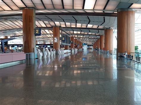 Travellers will be able to experience an extravagant airport stay by enjoying a suspended bridge, a maze, sculptured slides, sky nets. 3rd Covid-19 Case Linked To Changi Airport Staff, Man ...